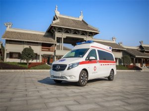 奔驰国六救护车