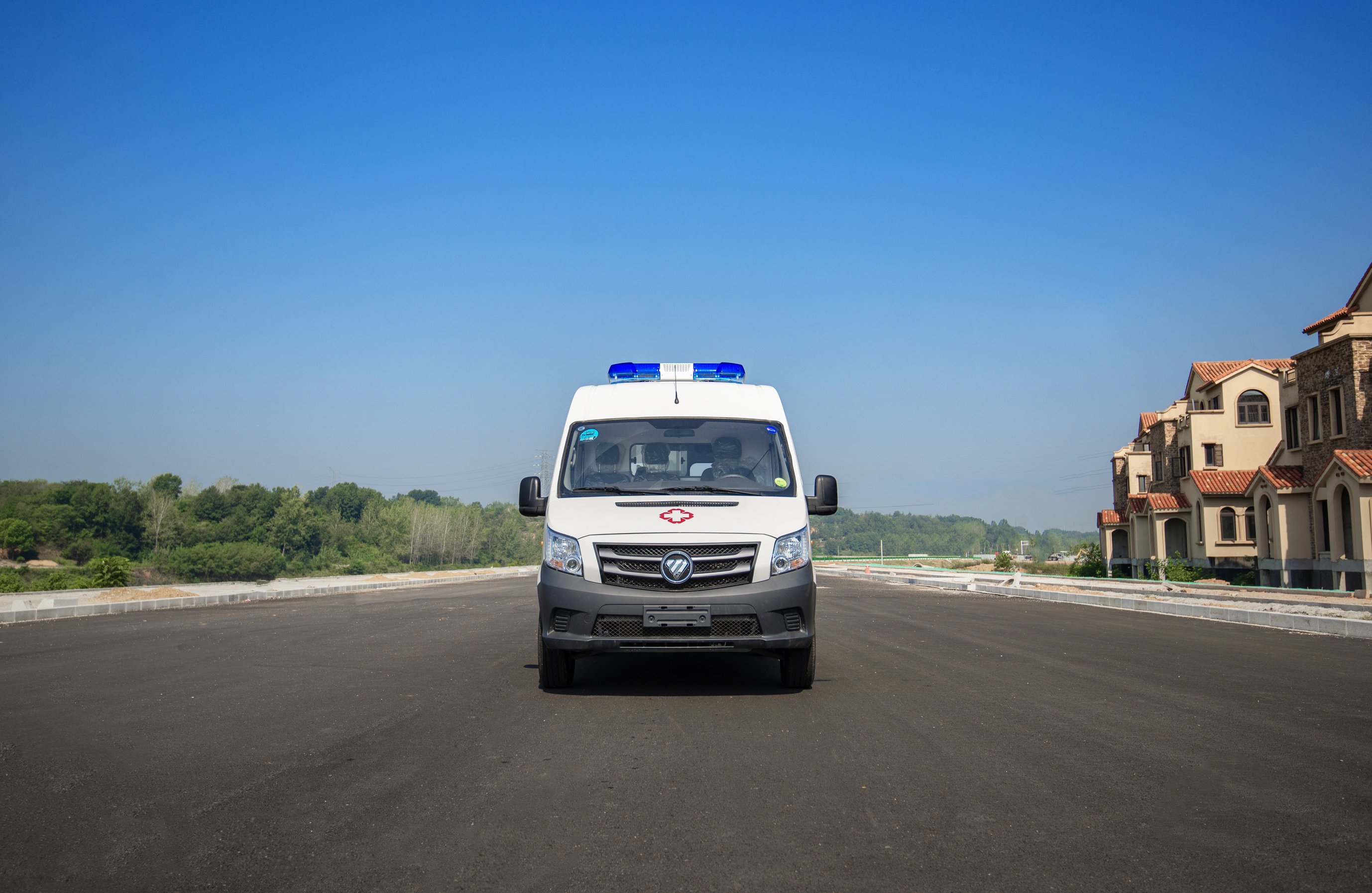 福田图雅诺救护车