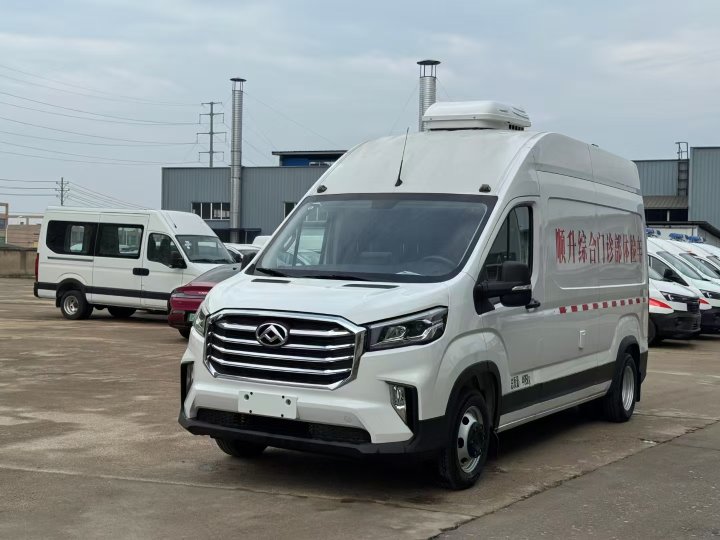 上汽大通V90DR医疗体检车