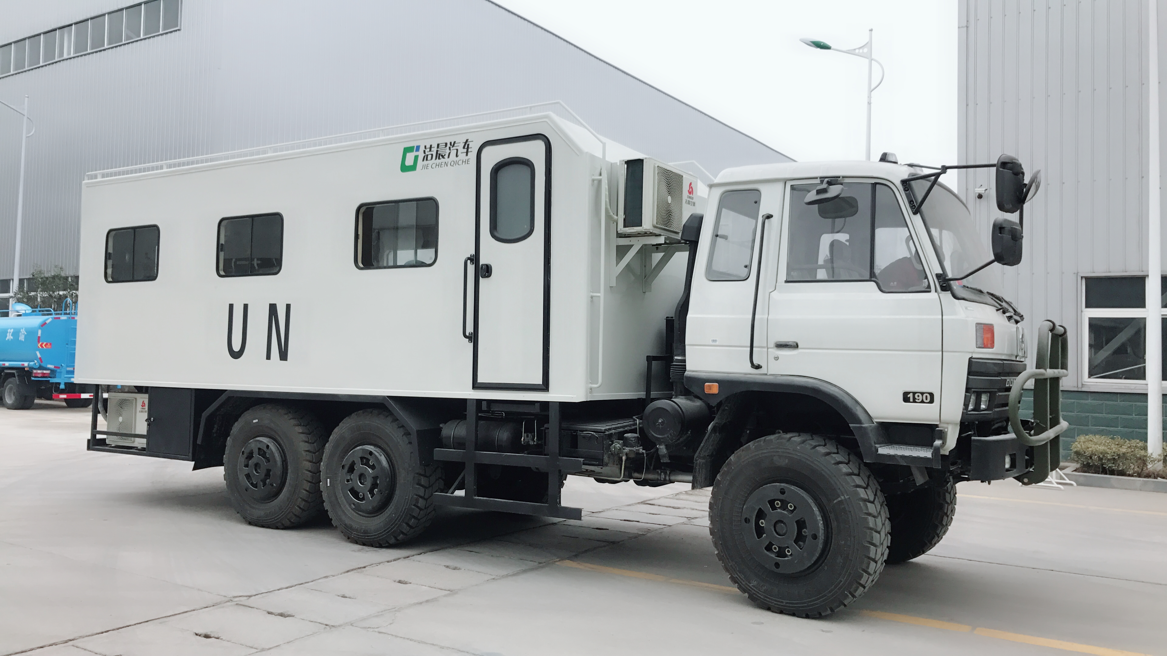 东风六驱运兵车 （出口版）