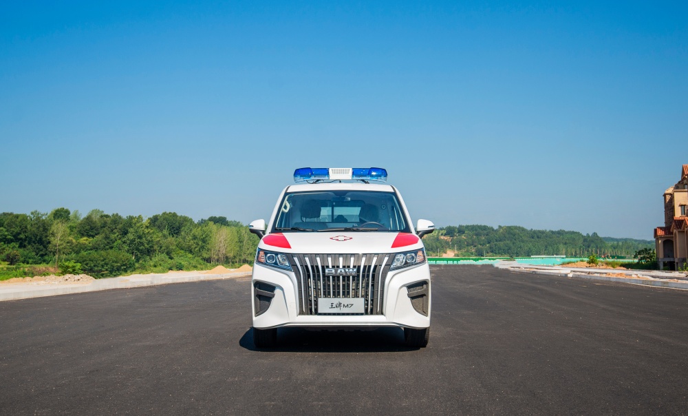 北汽王牌小型救护车