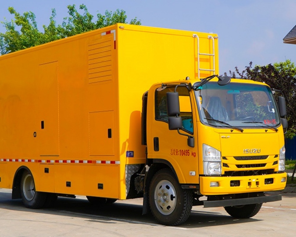 五十铃200KW电源车