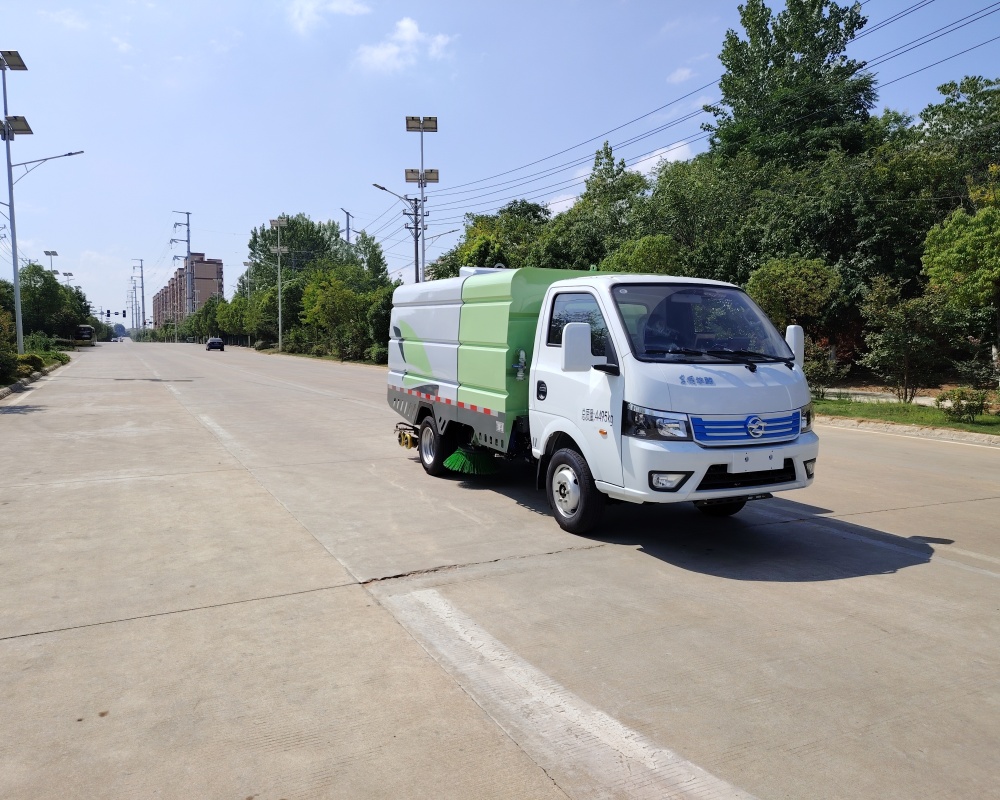 东风途逸电动洗扫车