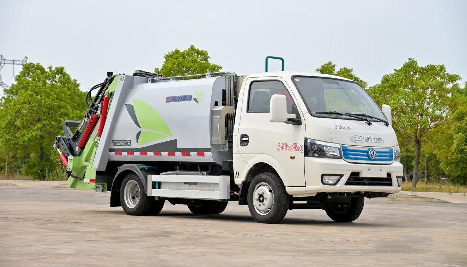 东风途逸小型压缩垃圾车